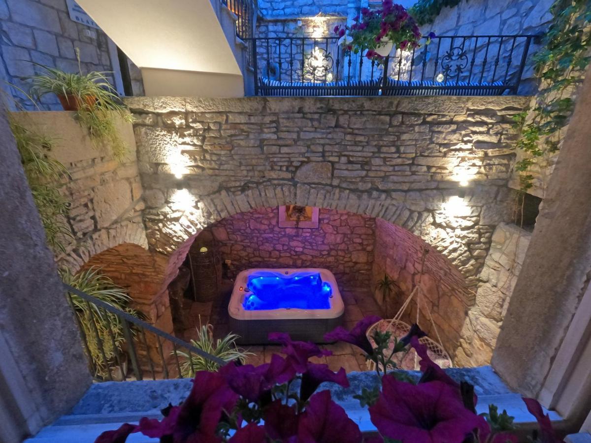 فيلا Stone House Hedonia Blato  المظهر الخارجي الصورة