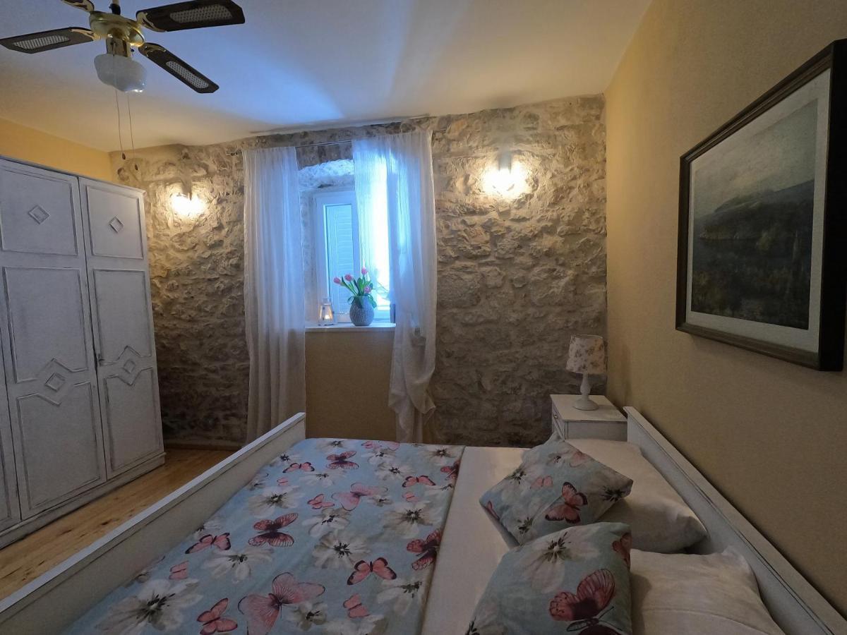 فيلا Stone House Hedonia Blato  المظهر الخارجي الصورة